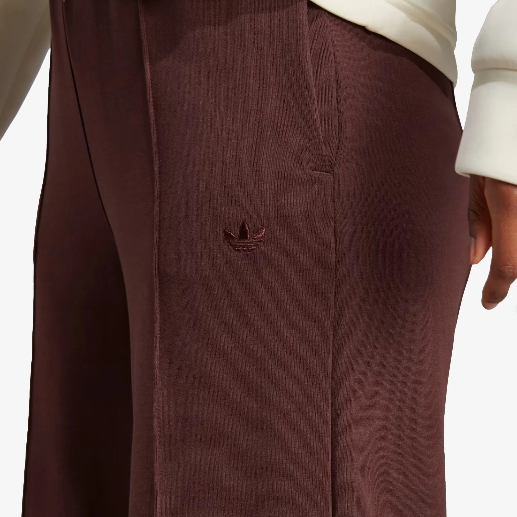 Adidas Originals | WMN'S PREMIUM ESSENTIALS WIDE-LEG PINTUCK PANTS  { BROWN