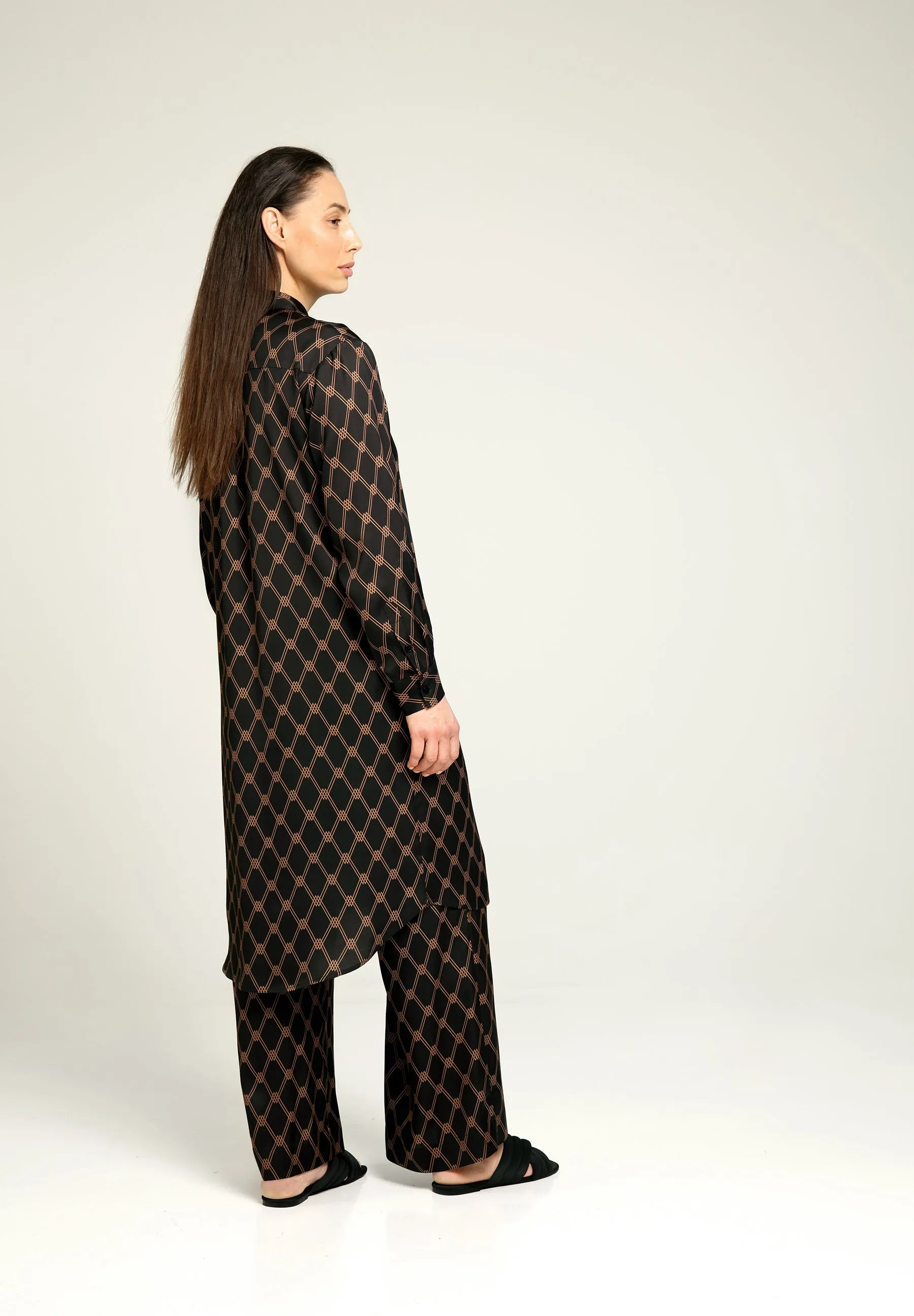 BROMLEY LONG SLEEVED SHIRT DRESS  -  Wilow monogram