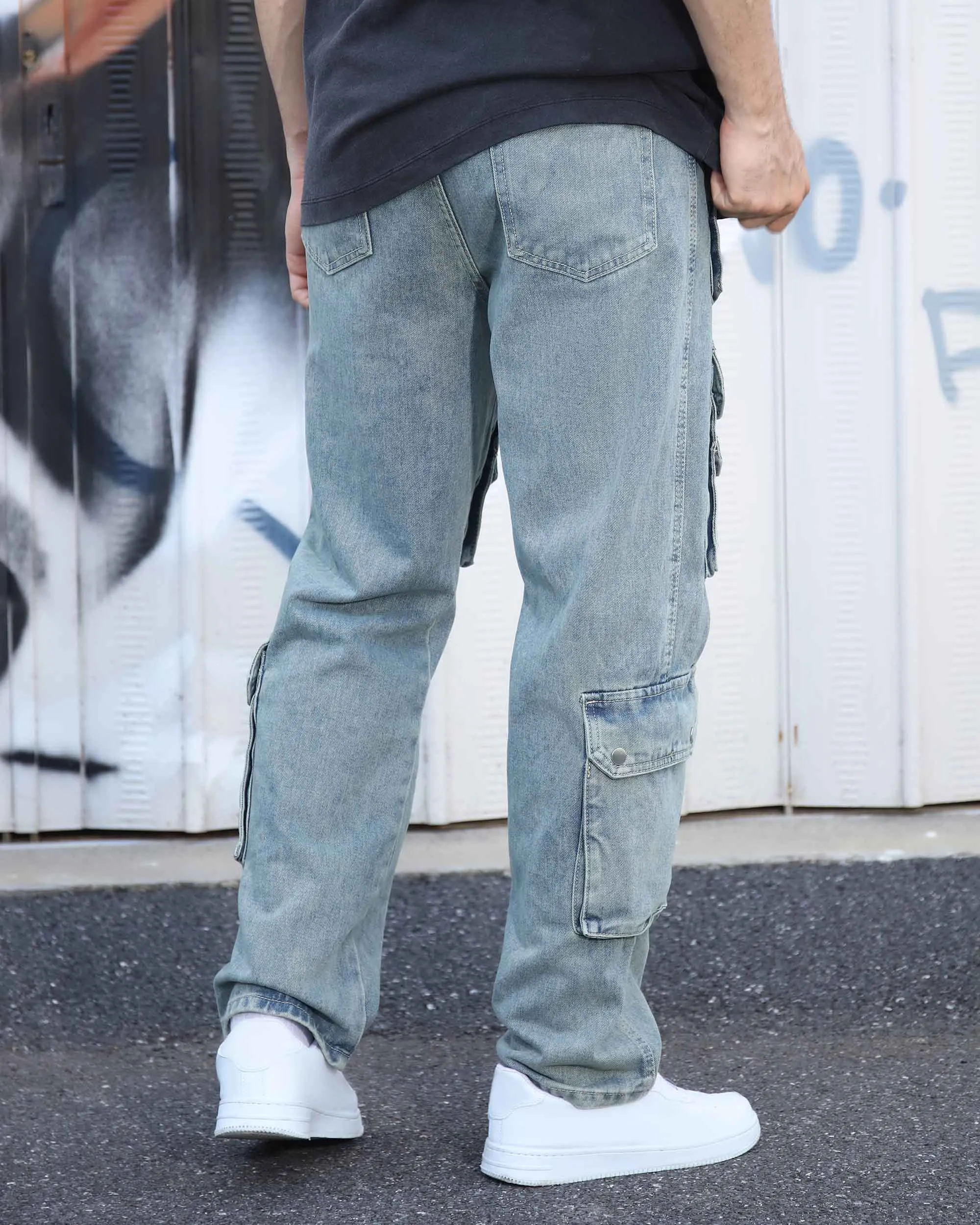 Distressed Craftsmanship in Blue Baggy Jeans with Multiple Pockets