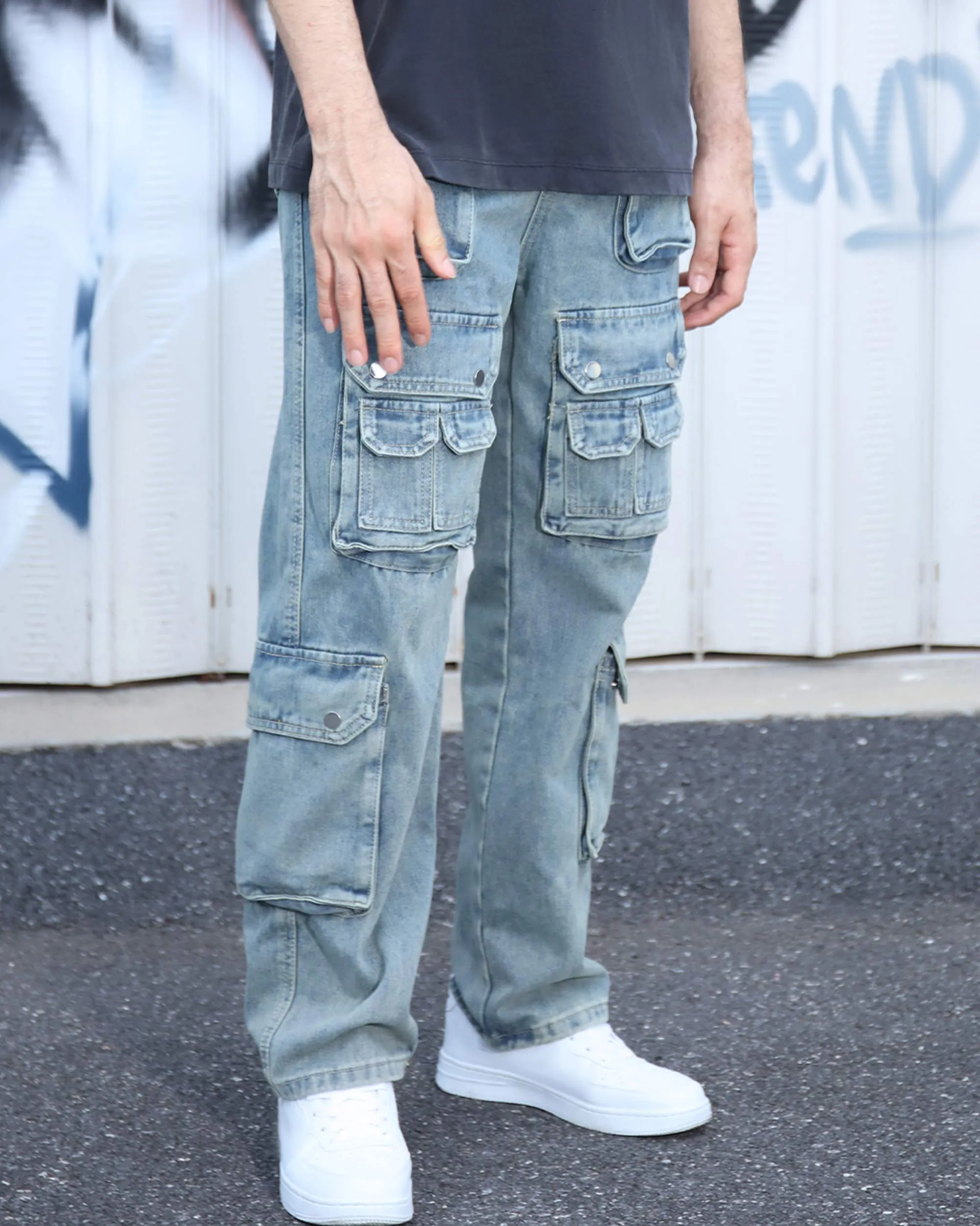 Distressed Craftsmanship in Blue Baggy Jeans with Multiple Pockets