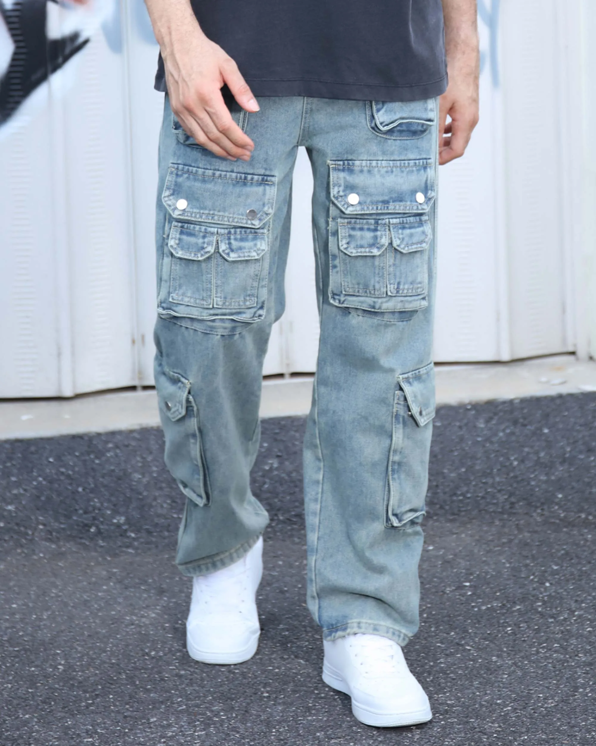 Distressed Craftsmanship in Blue Baggy Jeans with Multiple Pockets