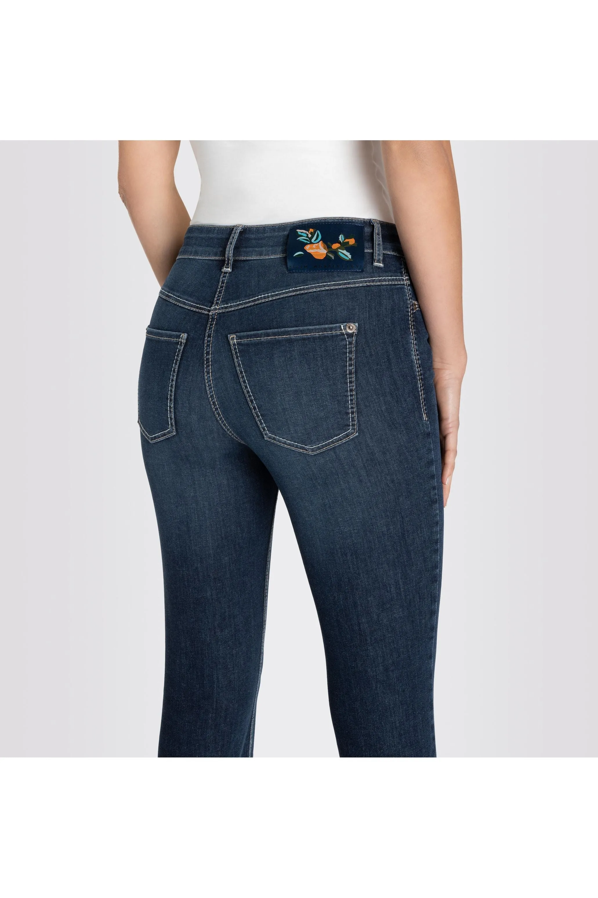 Mac Jeans Dream Wonder Light Denim Straight Legs 5401-90-351L | D845 New Basic Wash