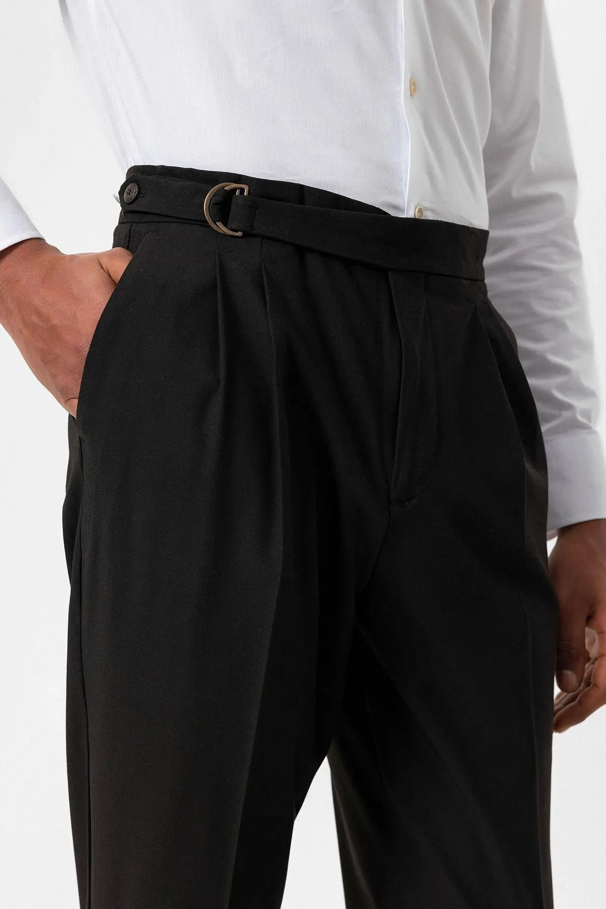 Men's Dark Brown High-Waist Buckle Closure Pleated Pants - Wessi