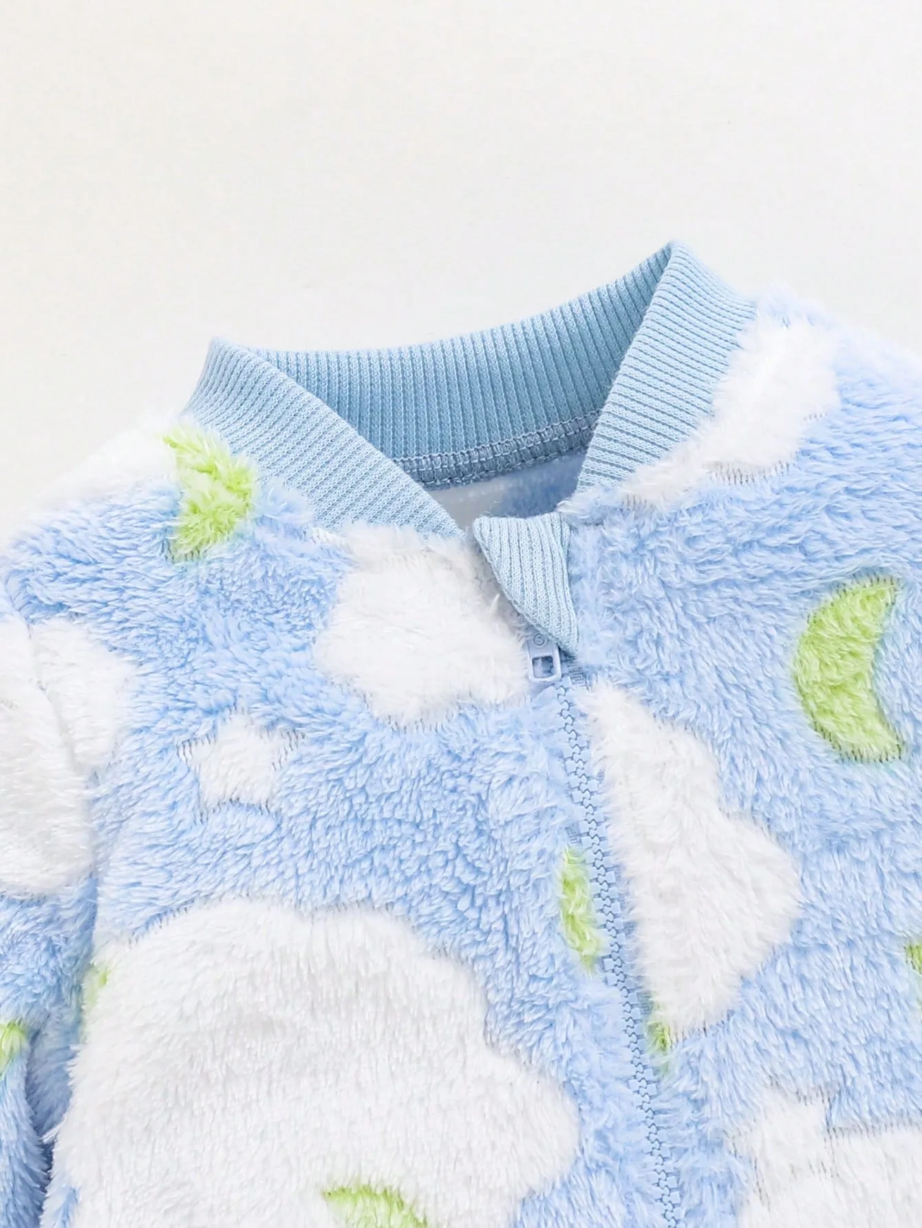 SHEIN Newborn Baby Girl Star Pattern Collarless Thermal Lined Medium-Thick Long-Sleeved Foot-Covered Jumpsuit