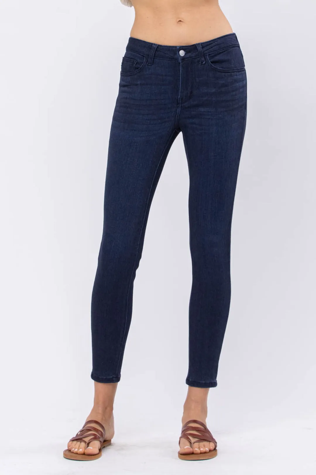 Size 1 Judy Blue Non Distressed Dark Wash Midrise Skinny Denim