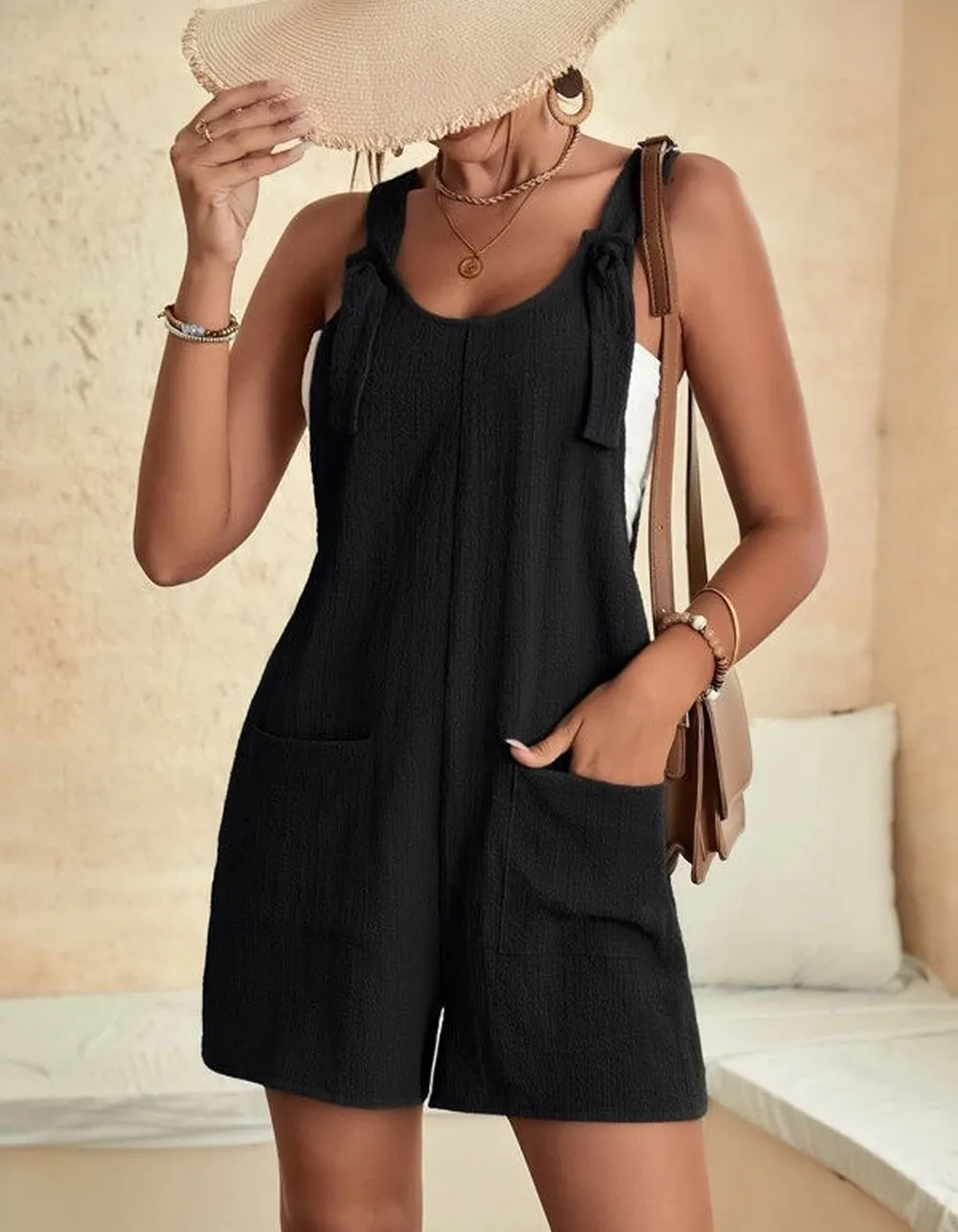 Solid-color Sleeveless Strap Short Jumpsuit